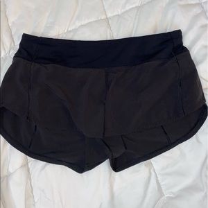 Black 2.5” Lululemon Shorts